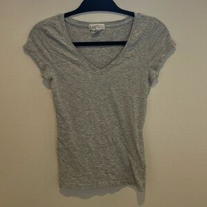 Planet gold v neck stretchy shirt medium